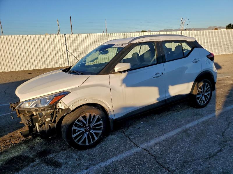 Фото 1 - NISSAN KICKS