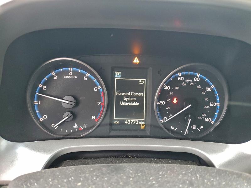 Фото 9 - TOYOTA RAV4