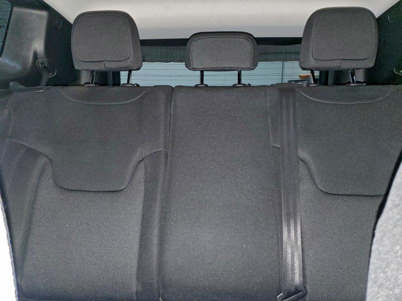 Фото 10 - JEEP RENEGADE