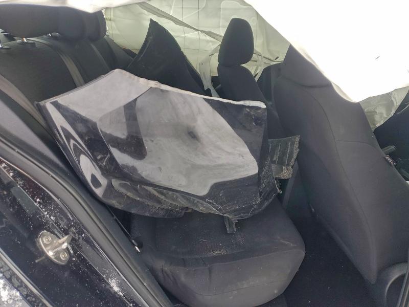 Фото 10 - VOLKSWAGEN JETTA