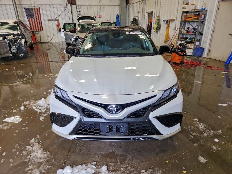 Фото 5 - TOYOTA CAMRY