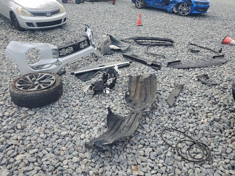 Фото 12 - MITSUBISHI OUTLANDER