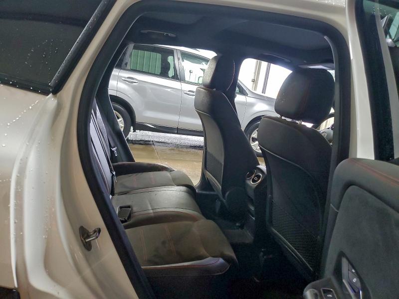 Фото 10 - MERCEDES-BENZ GLA-CLASS