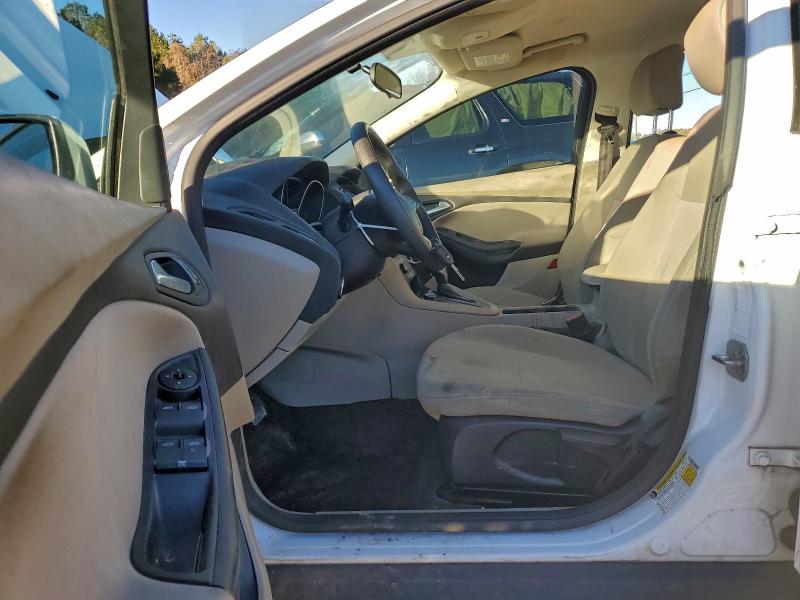 Фото 7 - FORD FOCUS