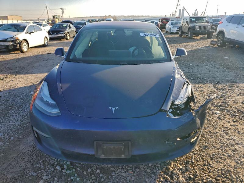 Фото 5 - TESLA MODEL 3