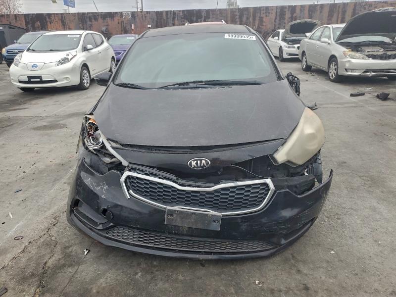 Фото 5 - KIA FORTE