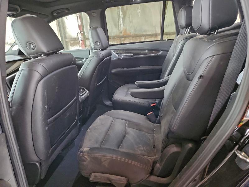 Фото 11 - CADILLAC XT6