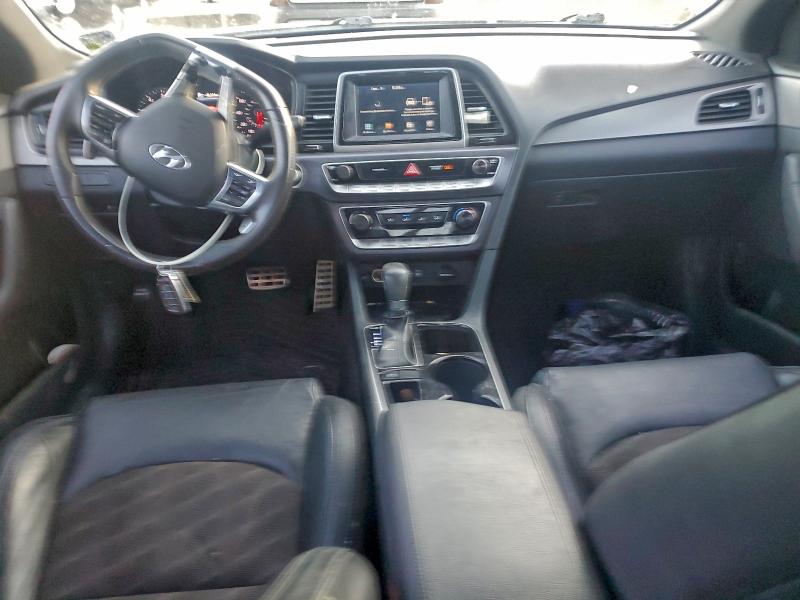 Фото 8 - HYUNDAI SONATA