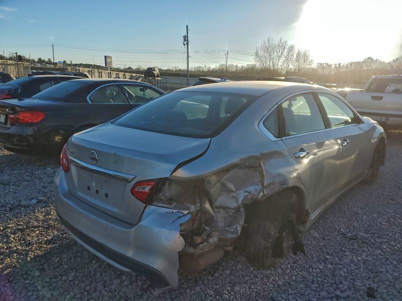 Фото 3 - NISSAN ALTIMA