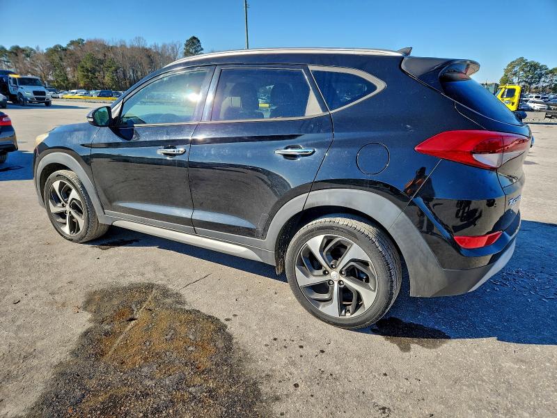 Фото 2 - HYUNDAI TUCSON