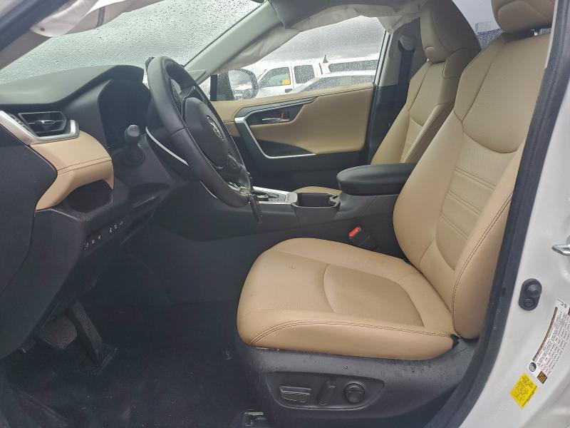 Фото 7 - TOYOTA RAV4