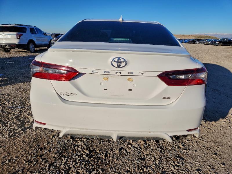 Фото 6 - TOYOTA CAMRY