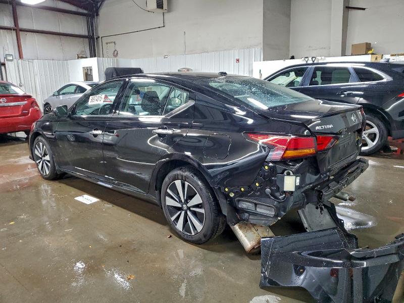 Фото 2 - NISSAN ALTIMA