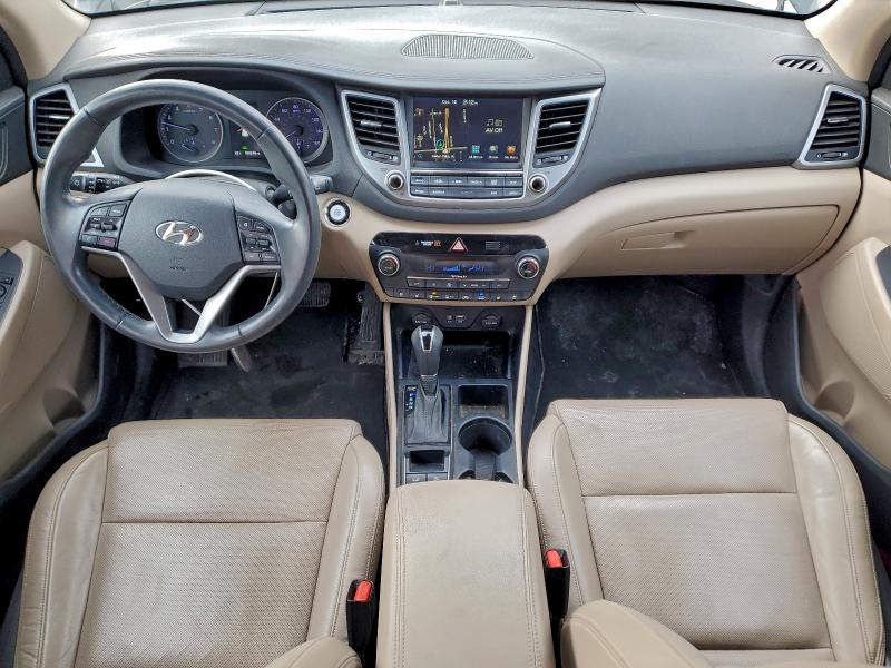 Фото 8 - HYUNDAI TUCSON
