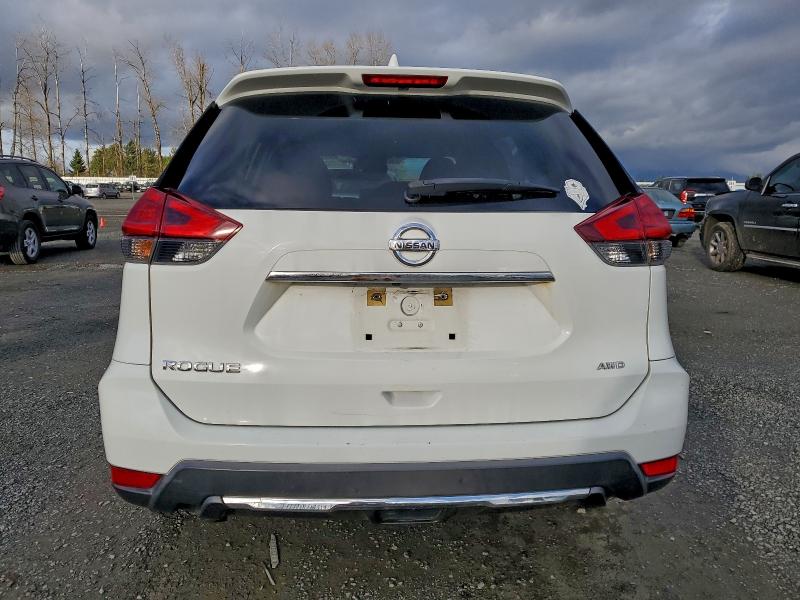 Фото 6 - NISSAN ROGUE