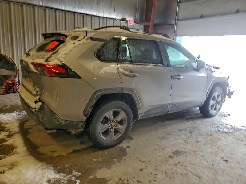 Фото 3 - TOYOTA RAV4