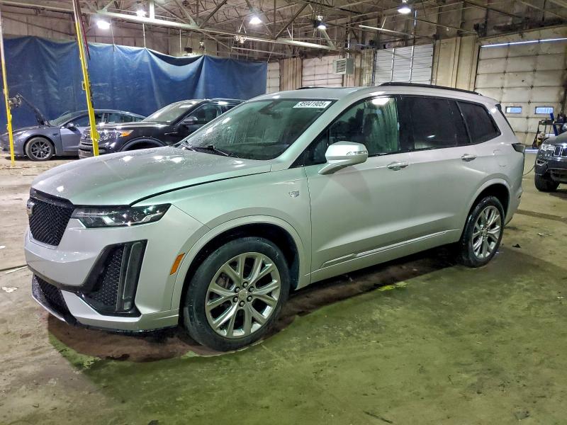 Фото 1 - CADILLAC XT6