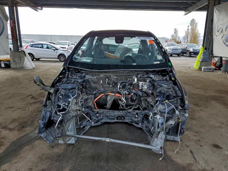 Фото 5 - TOYOTA PRIUS