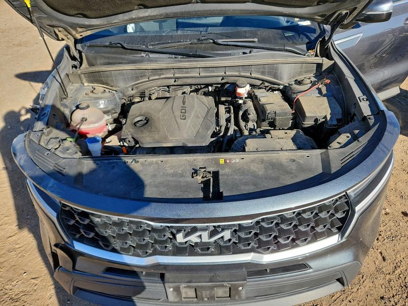 Фото 12 - KIA SORENTO