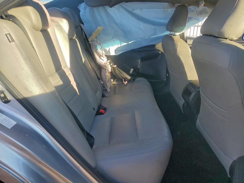 Фото 10 - TOYOTA CAMRY