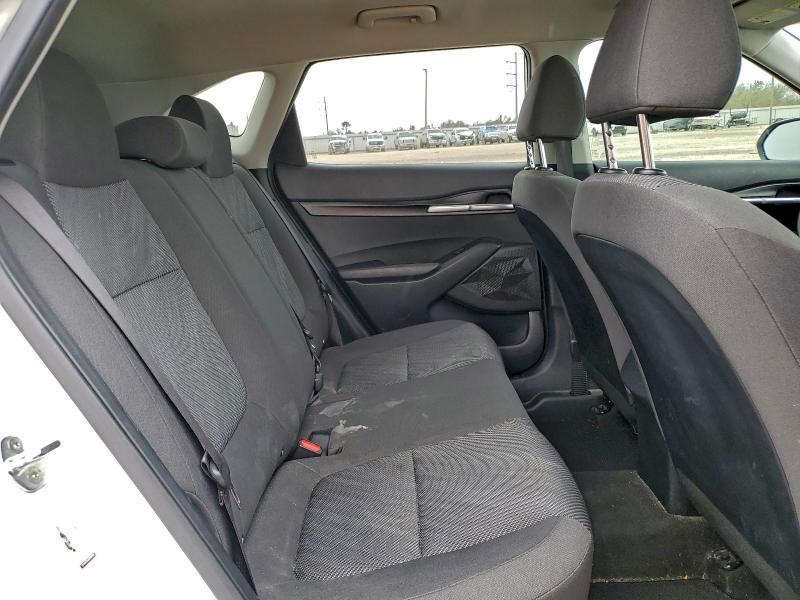 Фото 11 - KIA SELTOS