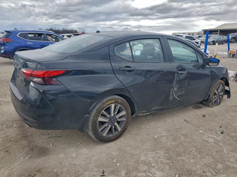 Фото 3 - NISSAN VERSA