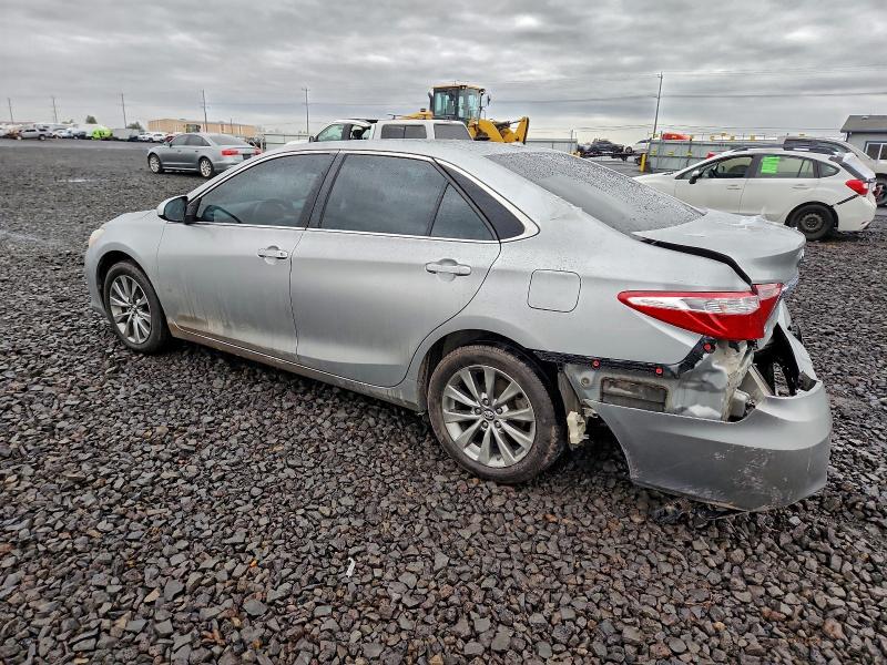 Фото 2 - TOYOTA CAMRY
