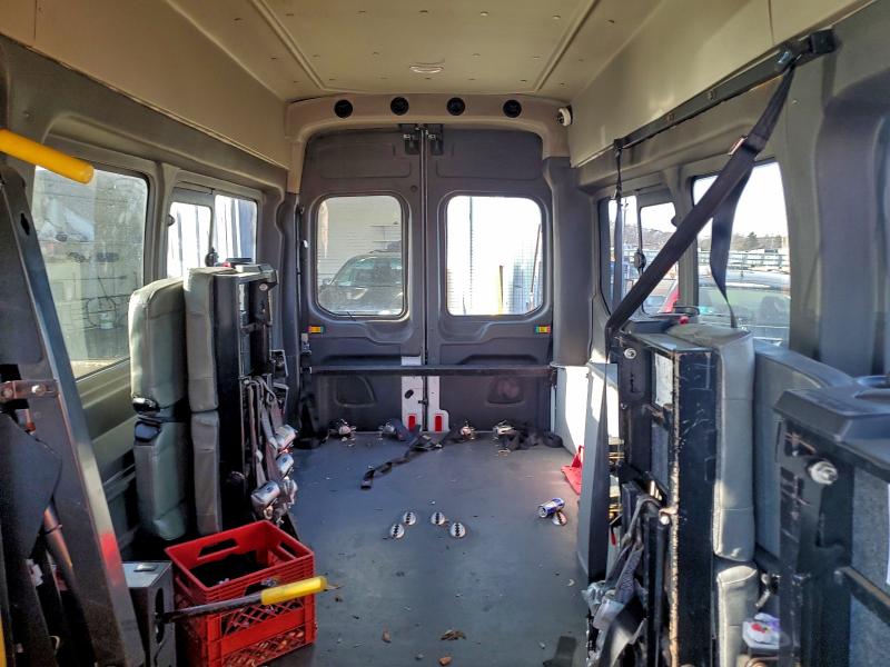 Фото 10 - FORD TRANSIT