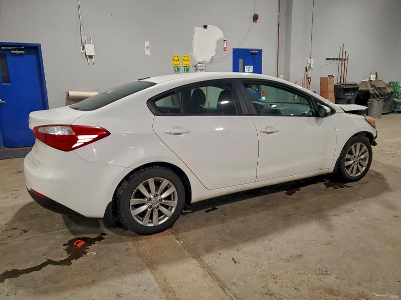 Фото 3 - KIA FORTE