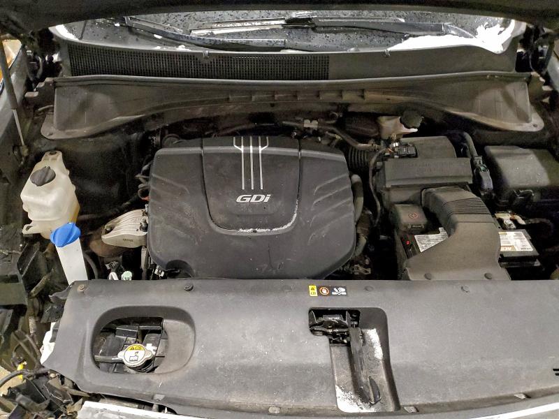 Фото 12 - KIA SORENTO