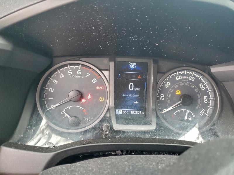 Фото 9 - TOYOTA TACOMA