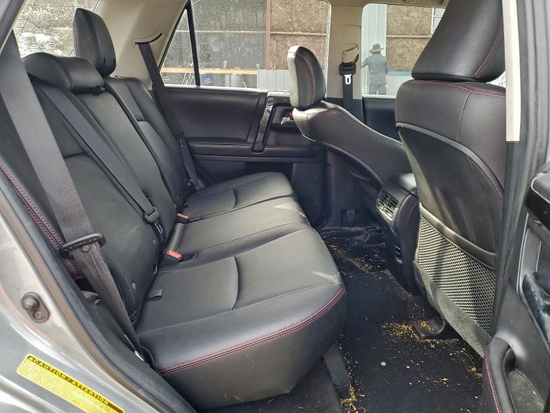 Фото 11 - TOYOTA 4RUNNER