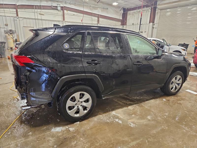 Фото 3 - TOYOTA RAV4