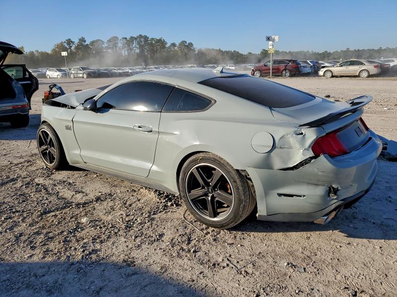 Фото 2 - FORD MUSTANG