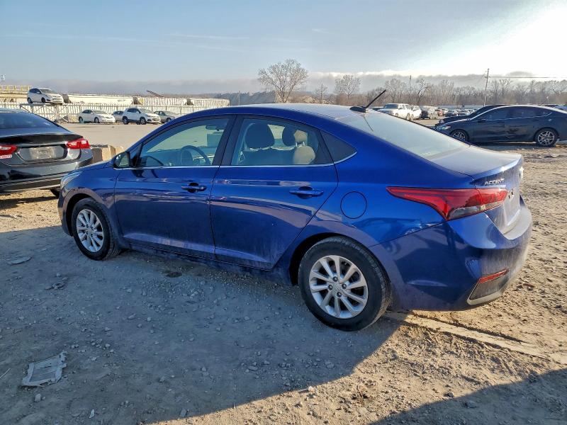 Фото 2 - HYUNDAI ACCENT