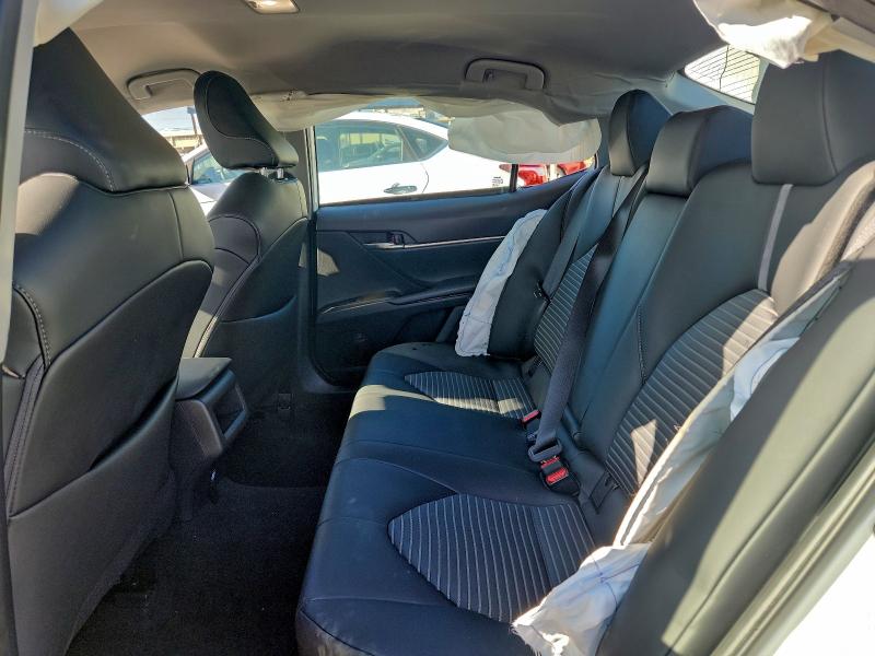 Фото 10 - TOYOTA CAMRY