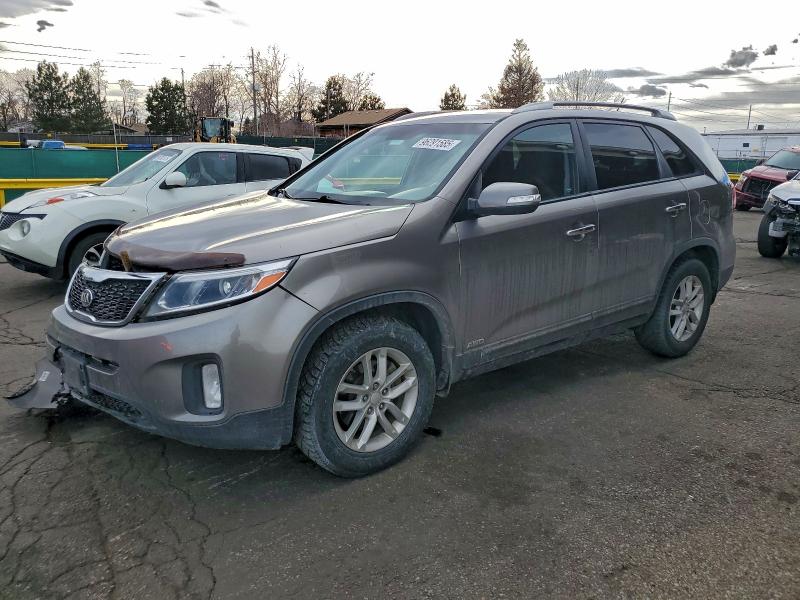 Фото 1 - KIA SORENTO