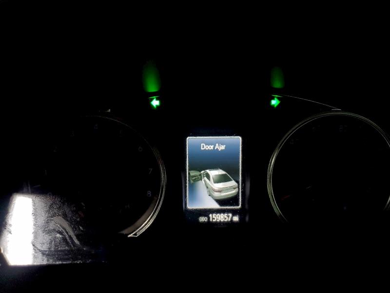 Фото 9 - TOYOTA CAMRY