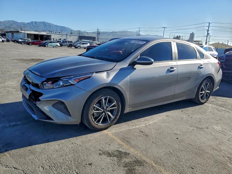 Фото 1 - KIA FORTE