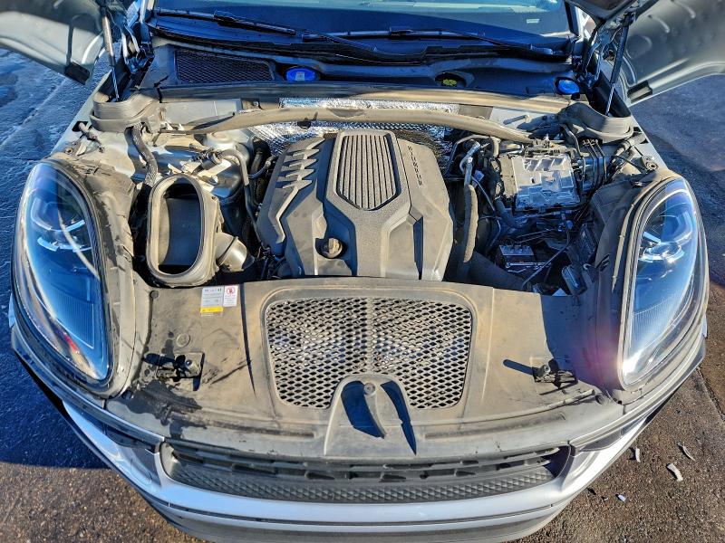 Фото 12 - PORSCHE MACAN