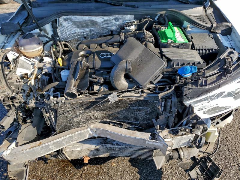 Фото 12 - AUDI Q3