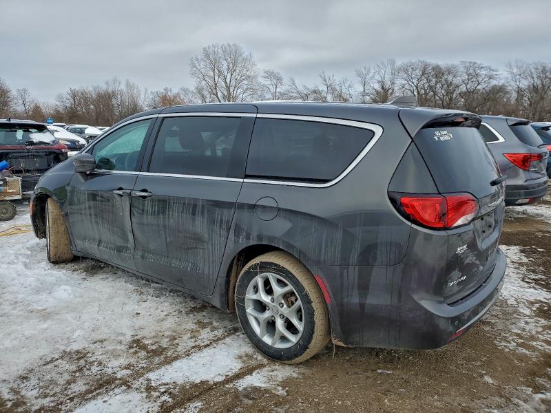 Фото 2 - CHRYSLER PACIFICA