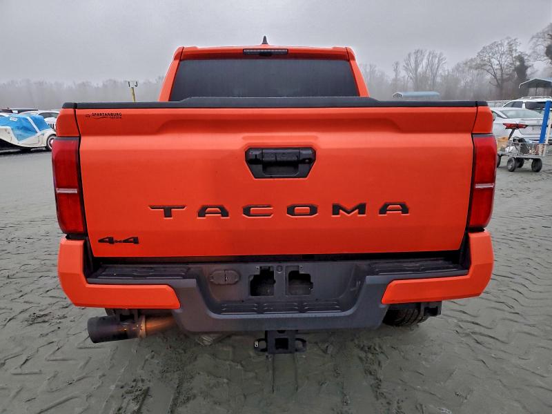 Фото 6 - TOYOTA TACOMA