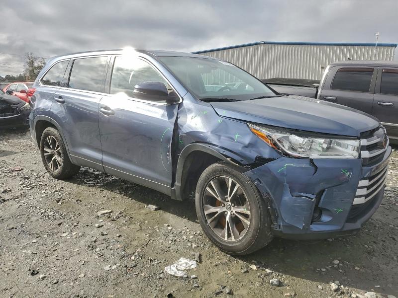 Фото 4 - TOYOTA HIGHLANDER