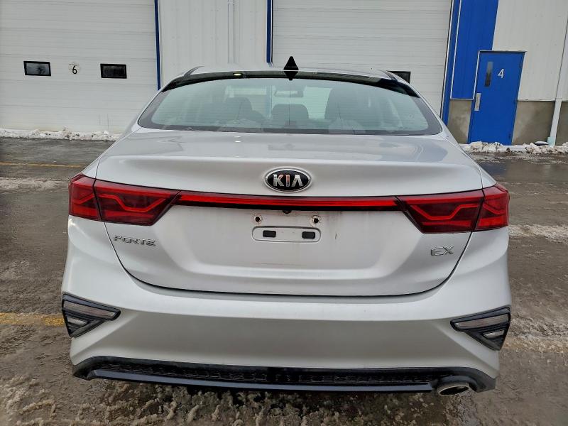 Фото 6 - KIA FORTE