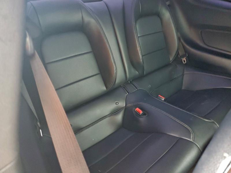 Фото 10 - FORD MUSTANG