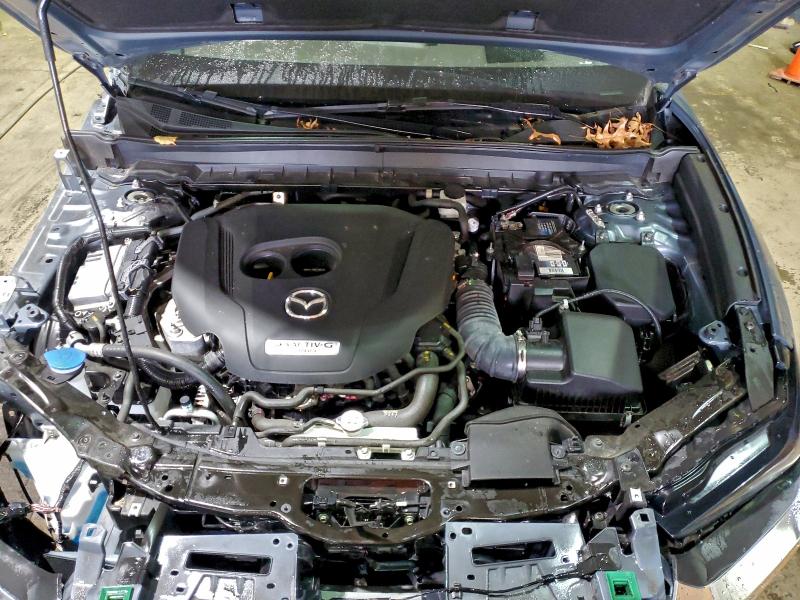 Фото 12 - MAZDA CX30