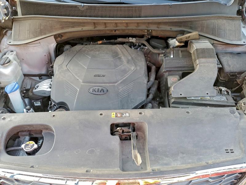 Фото 12 - KIA SORENTO