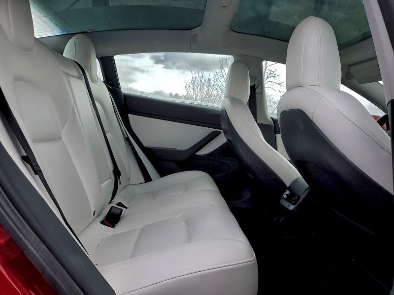 Фото 10 - TESLA MODEL 3