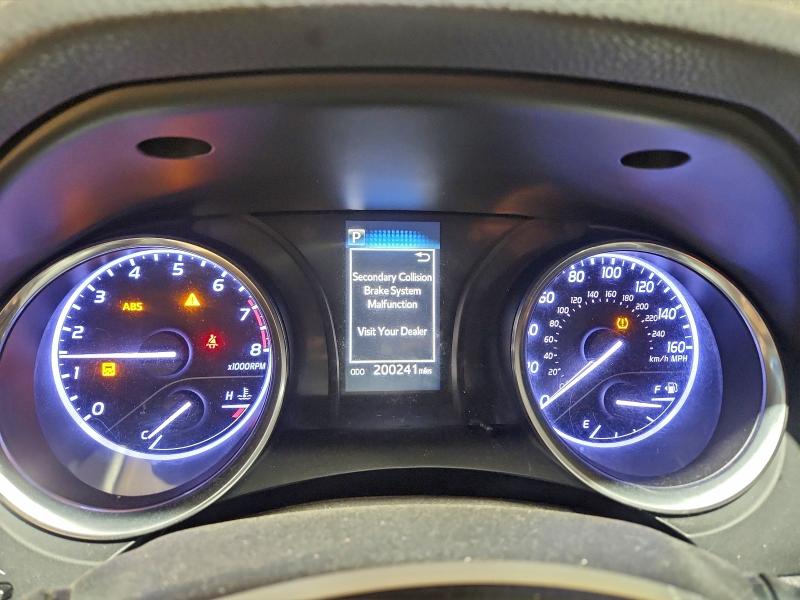 Фото 9 - TOYOTA CAMRY